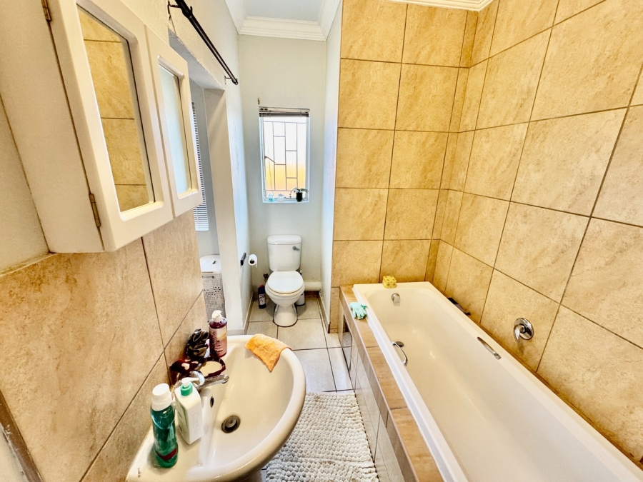 1 Bedroom Property for Sale in Die Bult North West